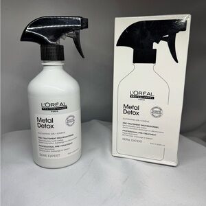 L'Oreal Professionnel Metal Detox Spray- 16.9 oz